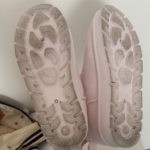 Cozy Women's Pink Faux-Shearling Slip-On Booties - Picture 2 of 3